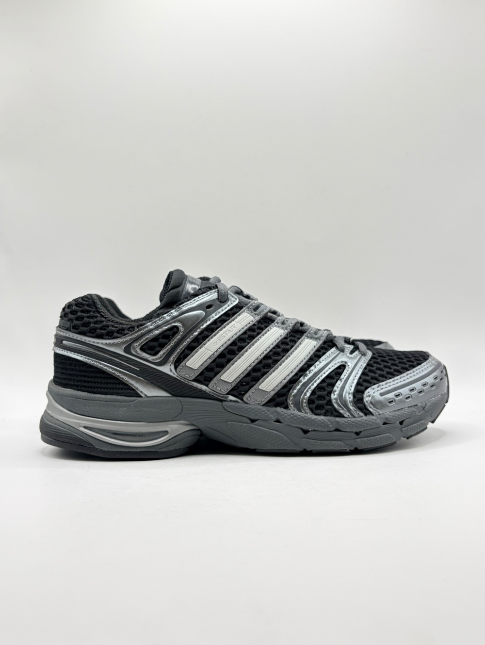 Adidas Adistar Control 5 W sneakers in Core Black and Grey 7 Womens